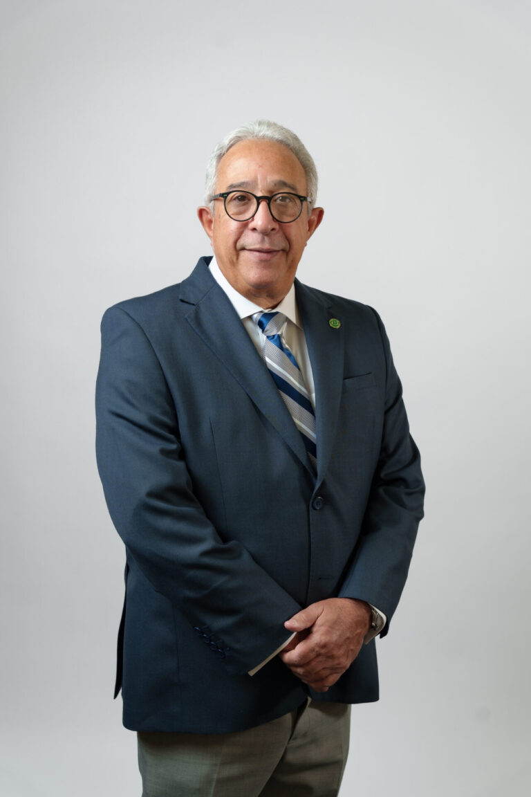 Dr. Dionisio Guzmán