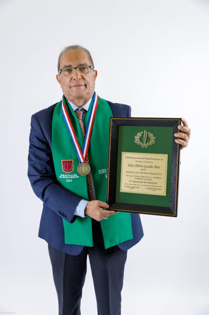 ELISEO GONZÁLEZ